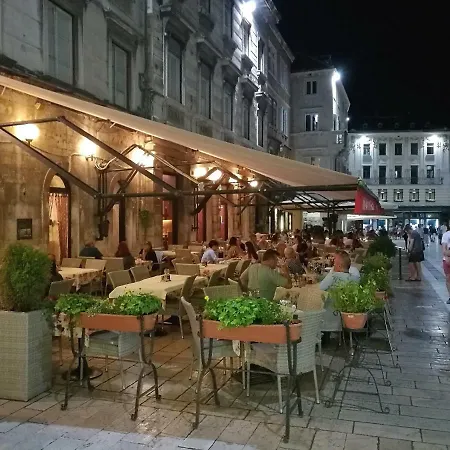 Diocletians Palace For Two Spalato