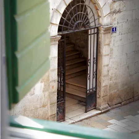 Diocletians Palace For Two 斯普利特